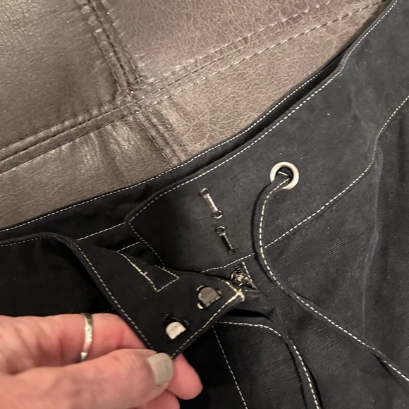 Valerie Stevens petite black linen blend capri pants with drawstring .size PL - Picture 6 of 9